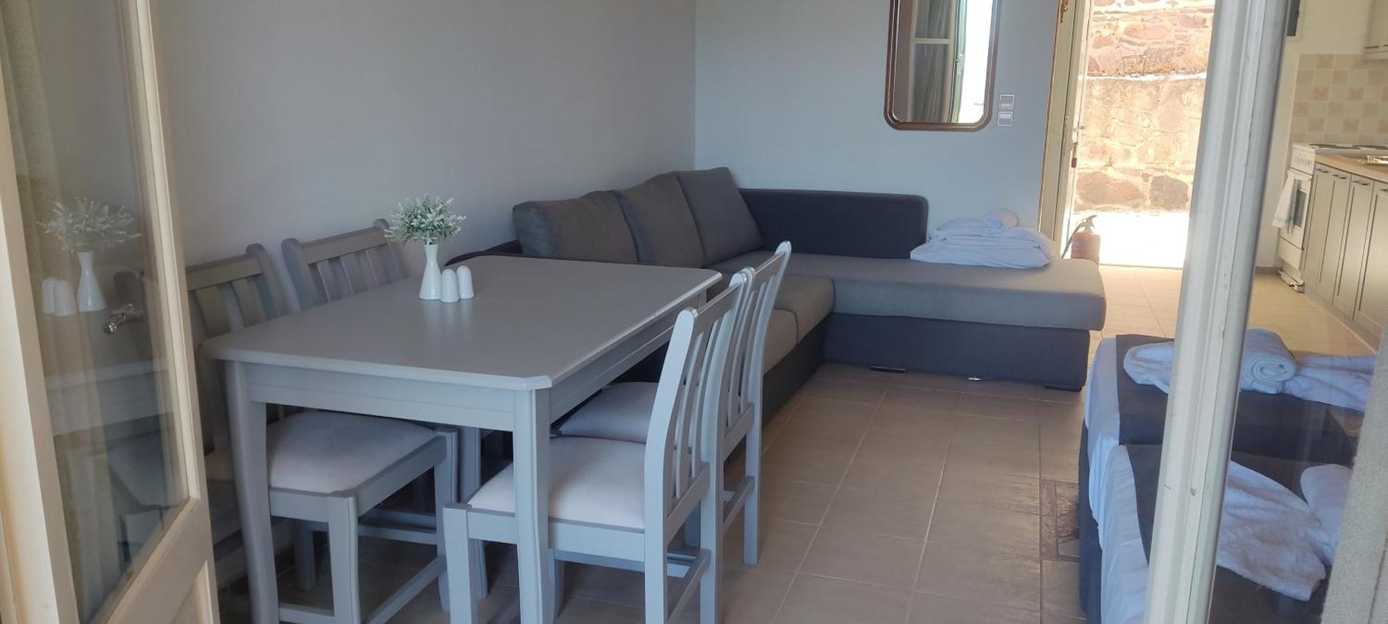 Troyan Hill Villa *